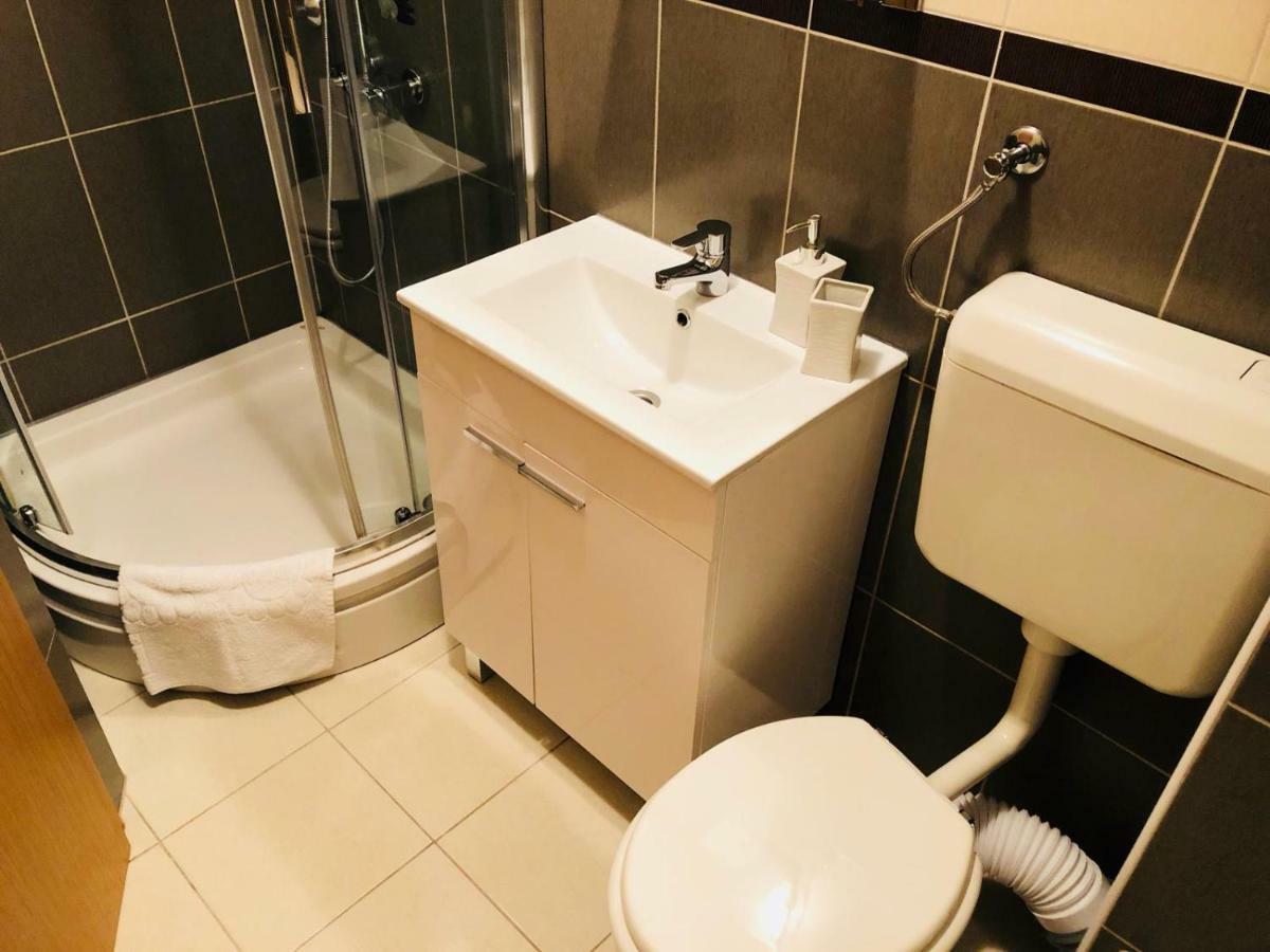 Apartman Stevic Pisak Ngoại thất bức ảnh